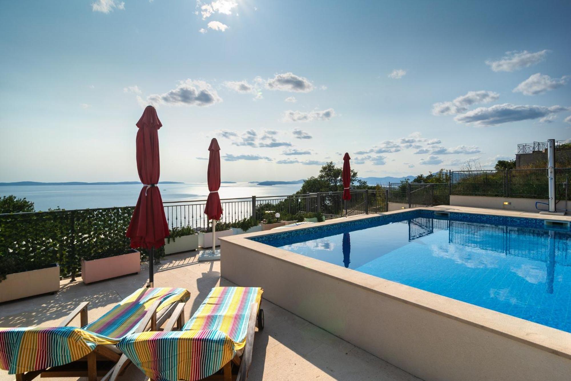 Villa Kuca Za Odmor R&A Podstrana Exterior foto